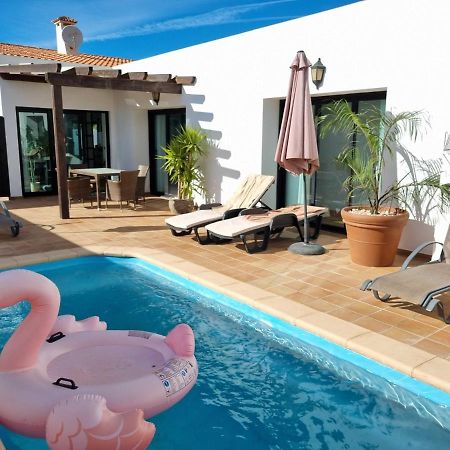 Beautiful Spacious Villa With Private Heated Pool In Lajares Exteriör bild